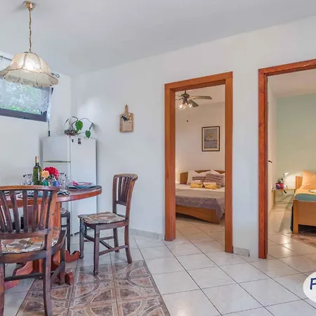 Holiday home In - Istrien 38416 Pula